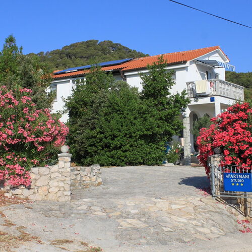 Apartmanok Parkolóhellyel Preko, Ugljan - 8224 Preko  2