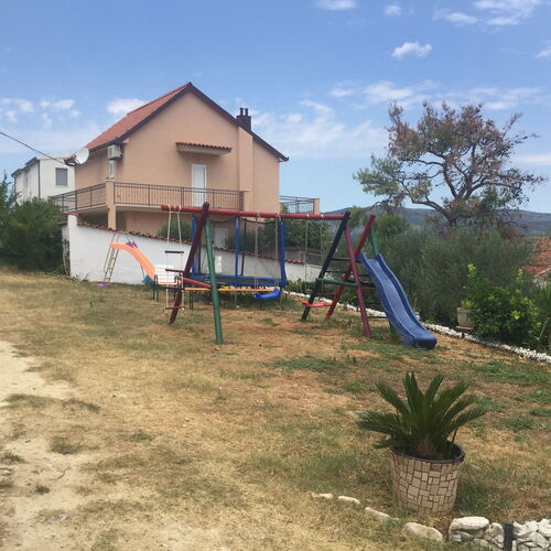 Családi Apartmanok A Tenger Mellett Slatine, Ciovo - 7584 Slatine  3