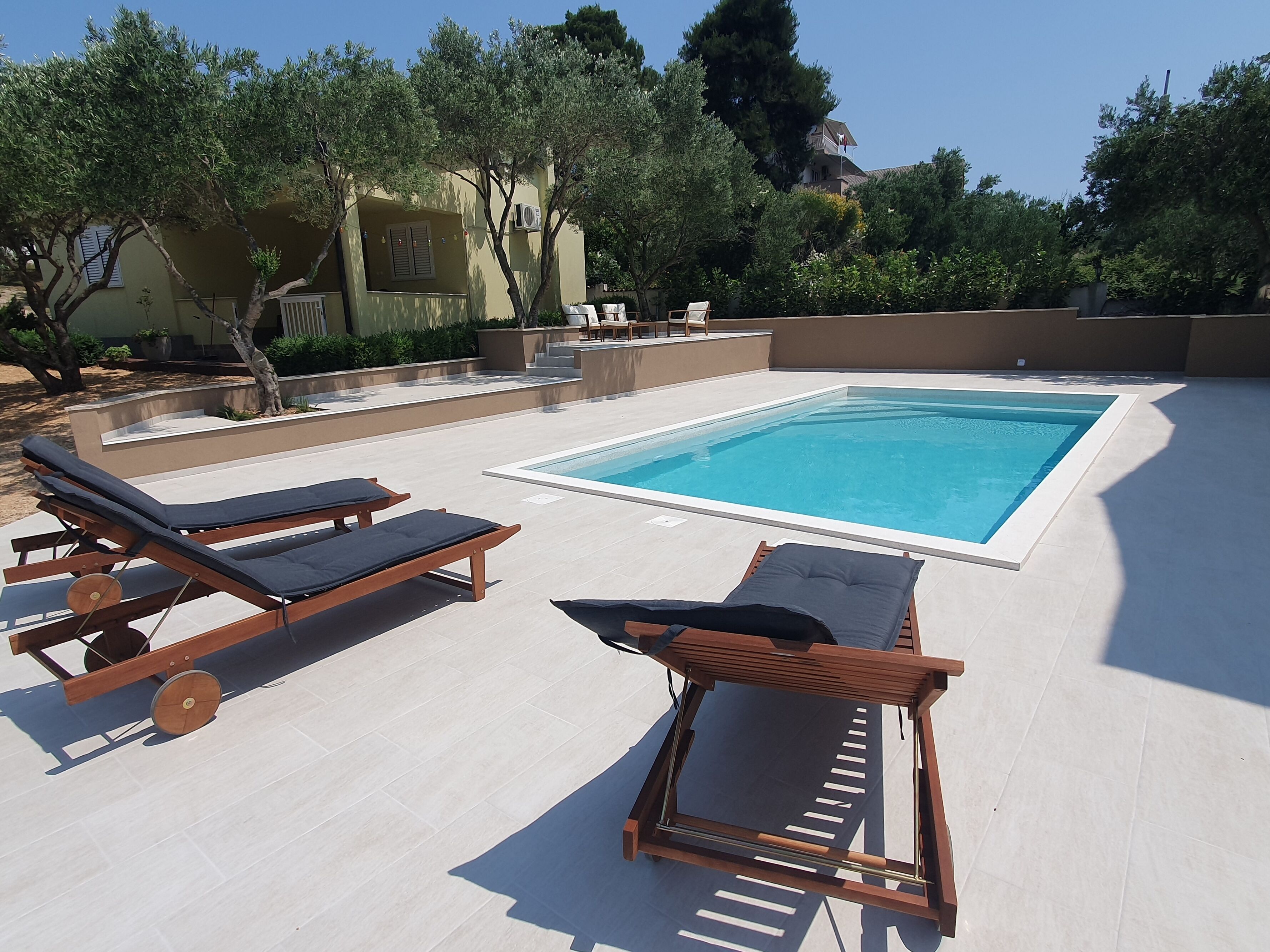 Apartmanok Családok Részére Medencével Drage, Biograd - 5904 Drage