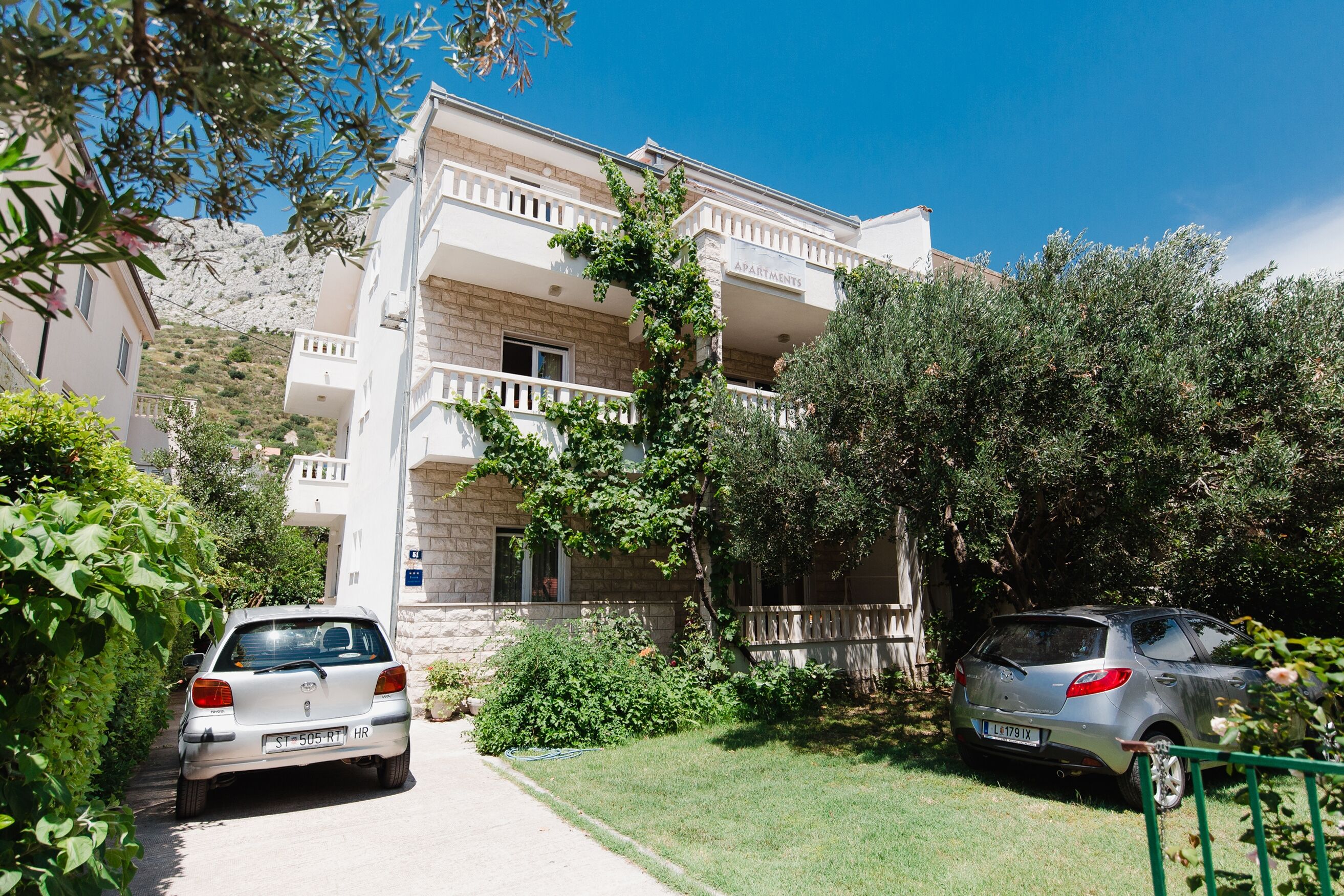 Apartmanok Parkolóhellyel Duce, Omis - 2773 Duće