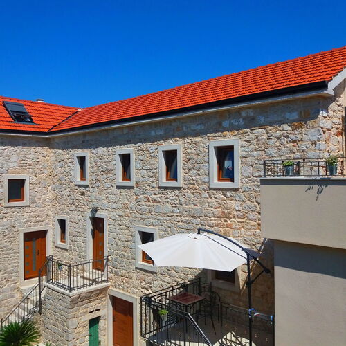Apartmanok Parkolóhellyel Jelsa, Hvar - 8713 Jelsa  3