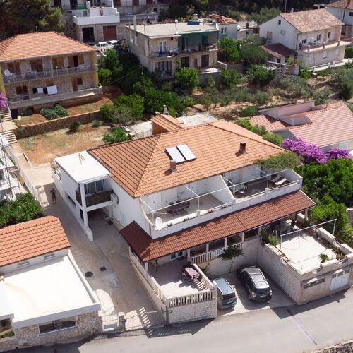 Apartmanok Parkolóhellyel Jelsa, Hvar - 134 Jelsa  4