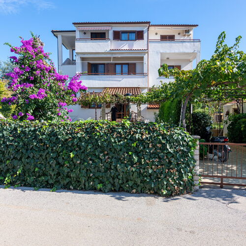 Apartmanok Parkolóhellyel Medulin - 7495  2