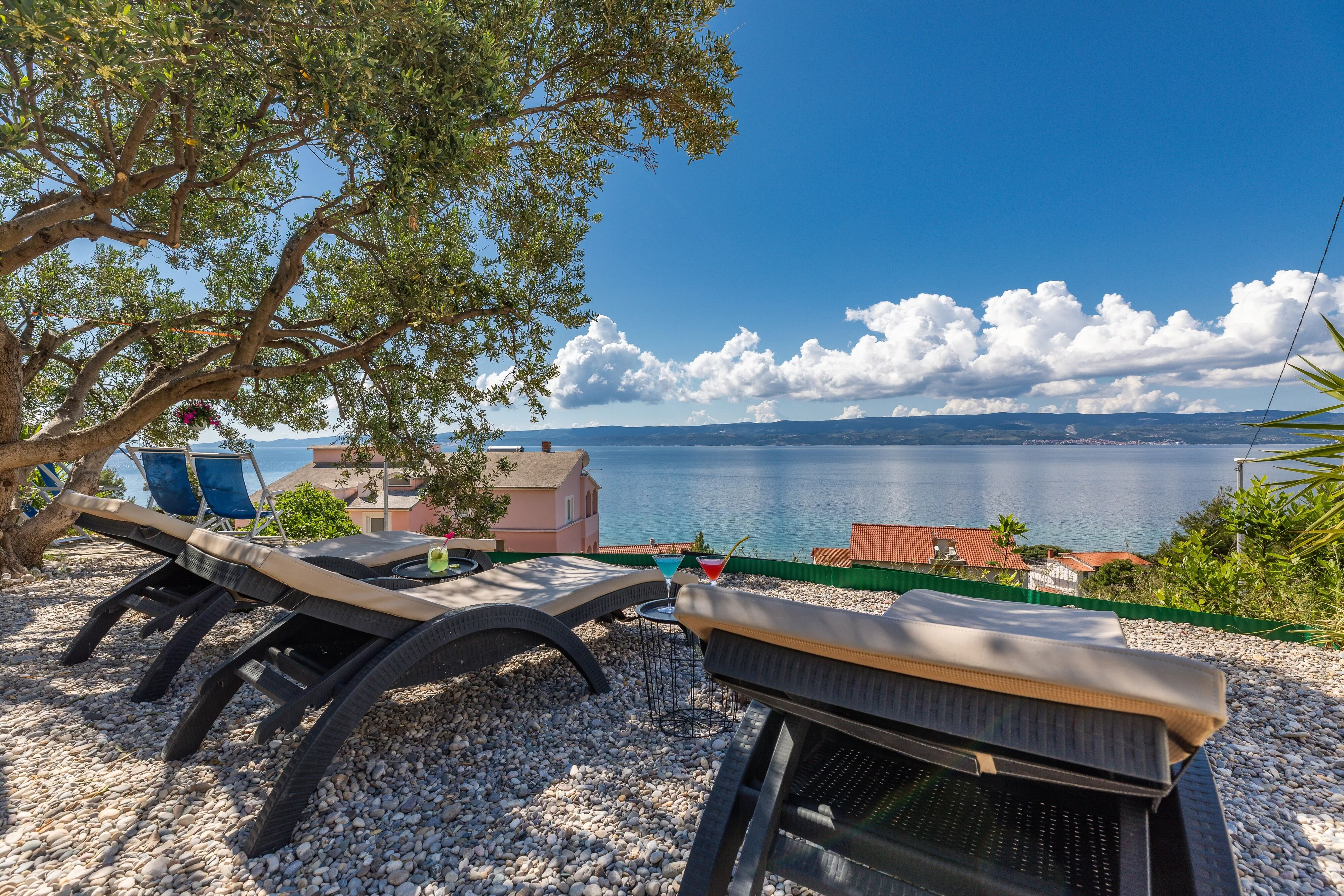 Apartmanok Parkolóhellyel Duce, Omis - 4663 Duće