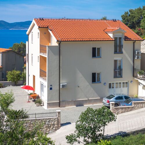 Apartments And Rooms By The Sea Brela, Makarska - 13118 Brela