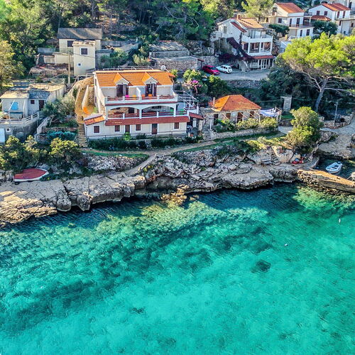 Apartmanok A Tenger Mellett Basina, Hvar - 5699 Basina  2