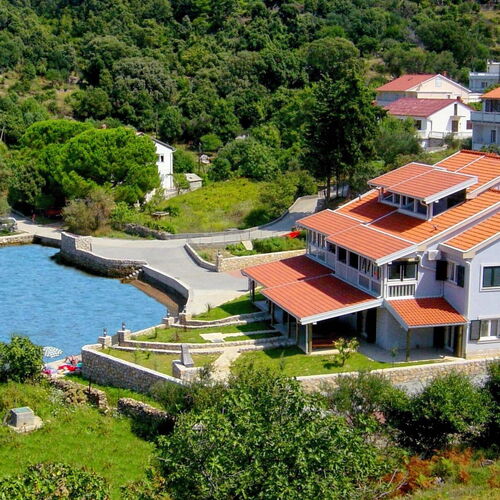 Apartmanok Családok Részére Medencével Kampor, Rab - 3213 Kampor  4