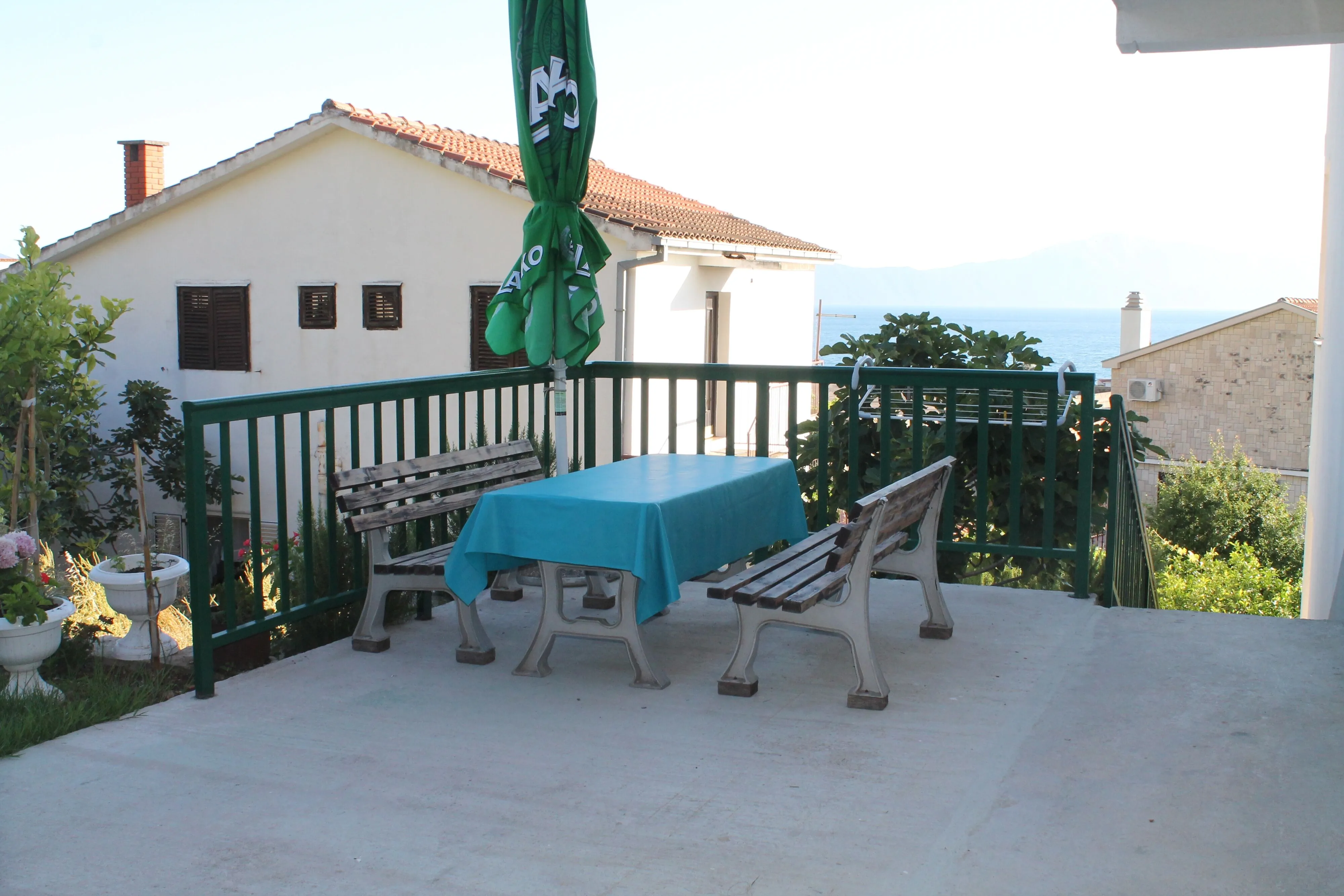 Apartments With Parking Space Gradac, Makarska - 12977 Gradac
