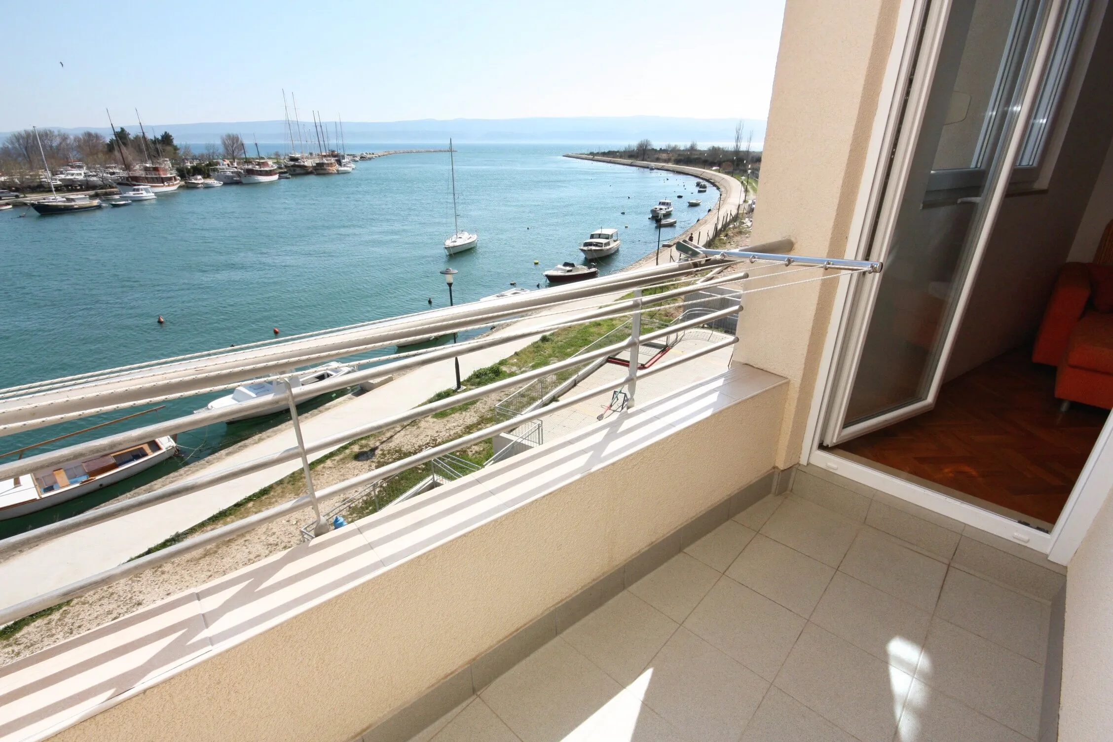 Apartmanok A Tenger Mellett Omis - 6073 Omiš