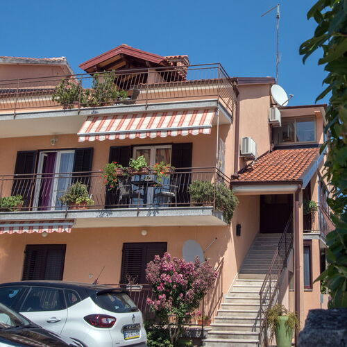 Apartmanok Parkolóhellyel Umag - 2529  2