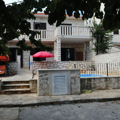 Apartmanok A Tenger Mellett Medencével Supetar, Brac - 11360 Supetar  2