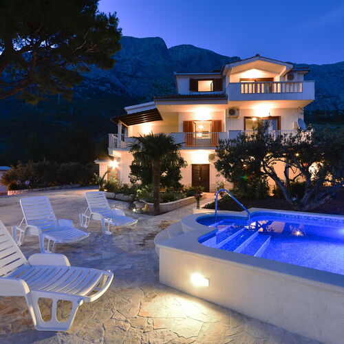 Apartmanok Családok Részére Medencével Baska Voda, Makarska - 12442 Baška Voda  4