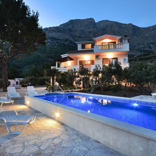 Apartmanok Családok Részére Medencével Baska Voda, Makarska - 12442 Baška Voda  3