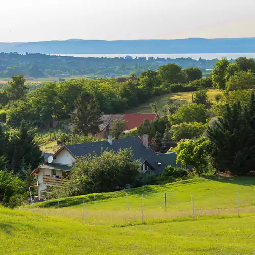 Borkúti Panzió és Apartman Balatonföldvár-Kőröshegy 026 kép