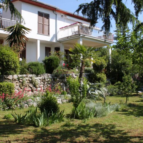 Apartmanok Parkolóhellyel Lovran, Opátia - Opatija - 2303 Lovran