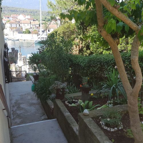 Apartment Lidija Vrboska  3