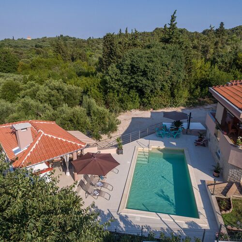 Apartmanok Családok Részére Medencével Sutomiscica, Ugljan - 13872 Sutomišćica