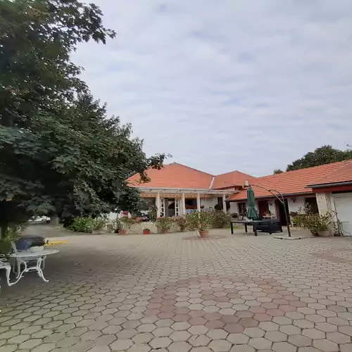 Urban Apartman Hatvan-Zagyvaszántó 024 kép