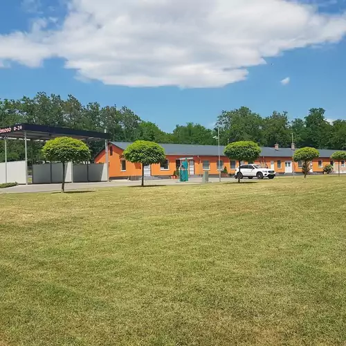Kerek Apartmanok Petőfibánya 001 kép
