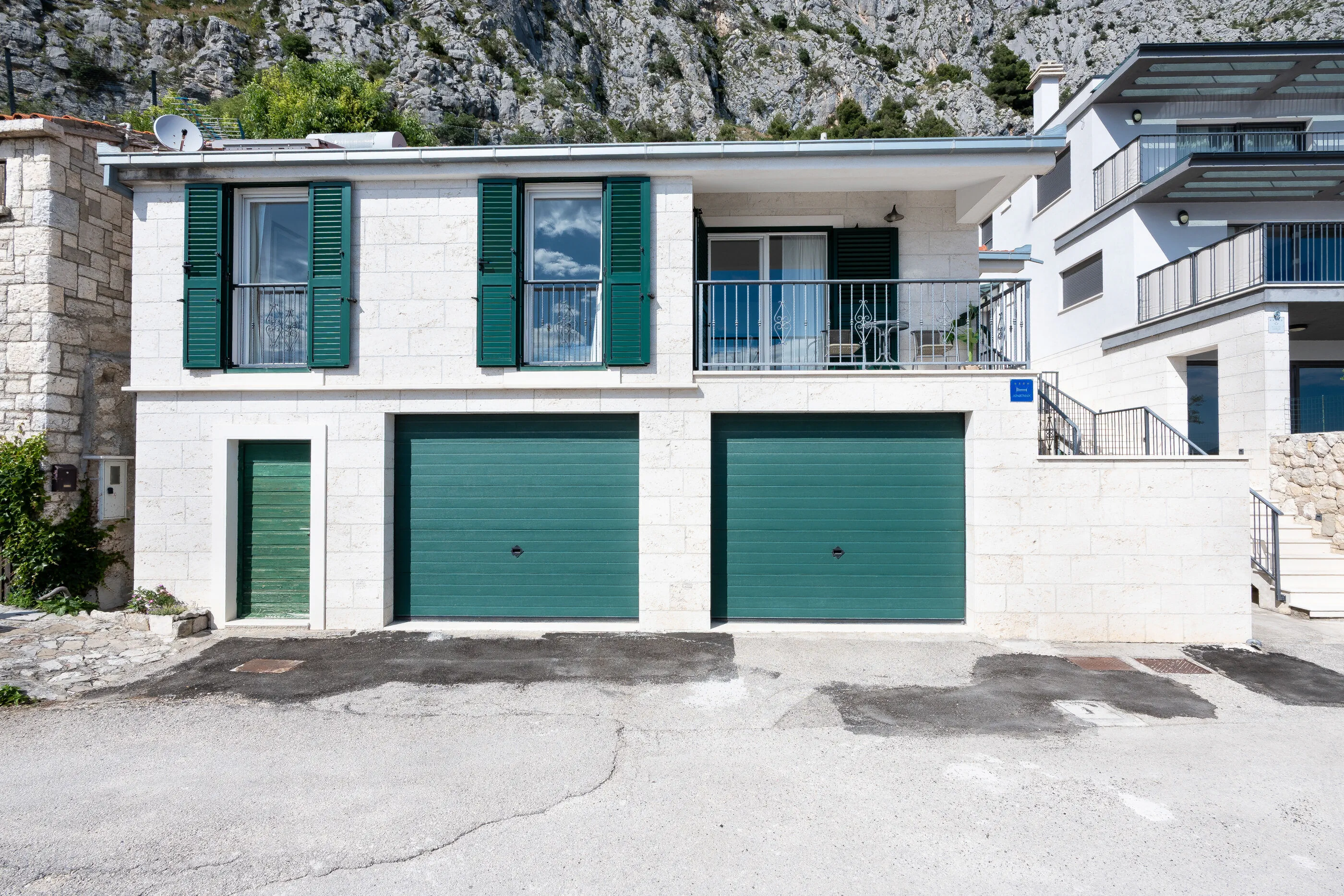 House Dunja Omis