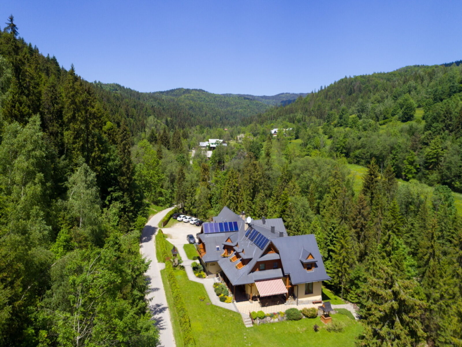 Willa Zarębek Łopuszna