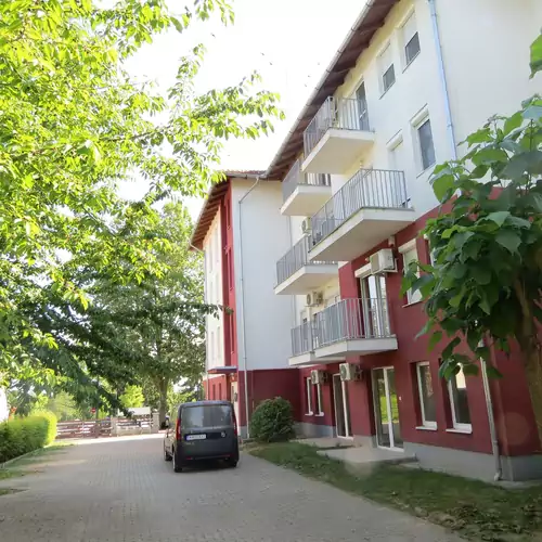 Orsi Apartman Dombóvár-Gunarasfürdő 002 kép