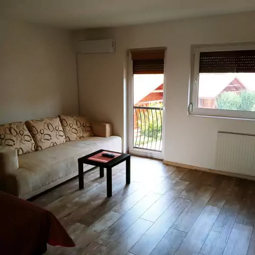 Liliána Apartman Cserkeszőlő 005 kép