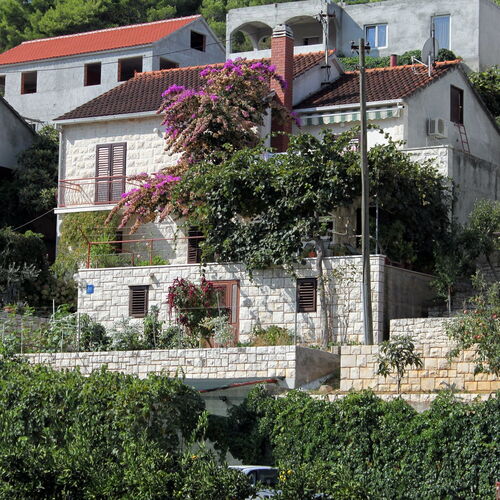 Apartmanok Parkolóhellyel Postira, Brac - 5659 Postira
