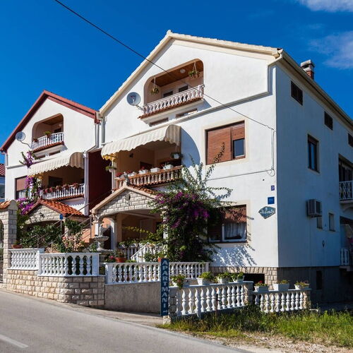 Apartmanok Parkolóhellyel Kukljica, Ugljan - 8238 Kukljica