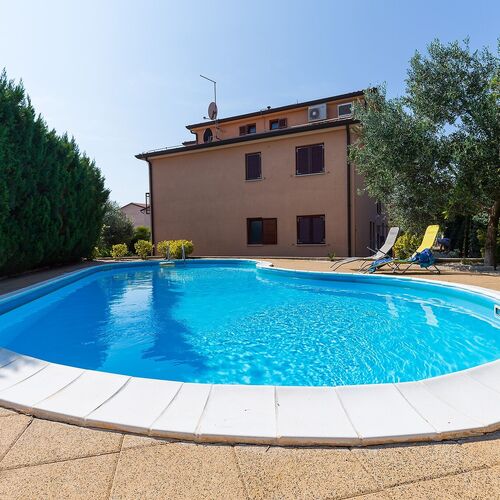 Apartments With Swimming Pool Novigrad - 7078