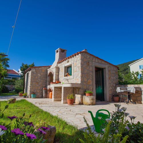 Szobák Magán Parkolóhellyel Cres - 2512