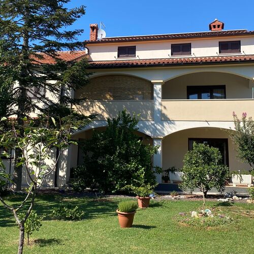 Apartmanok Parkolóhellyel Medulin - 7295