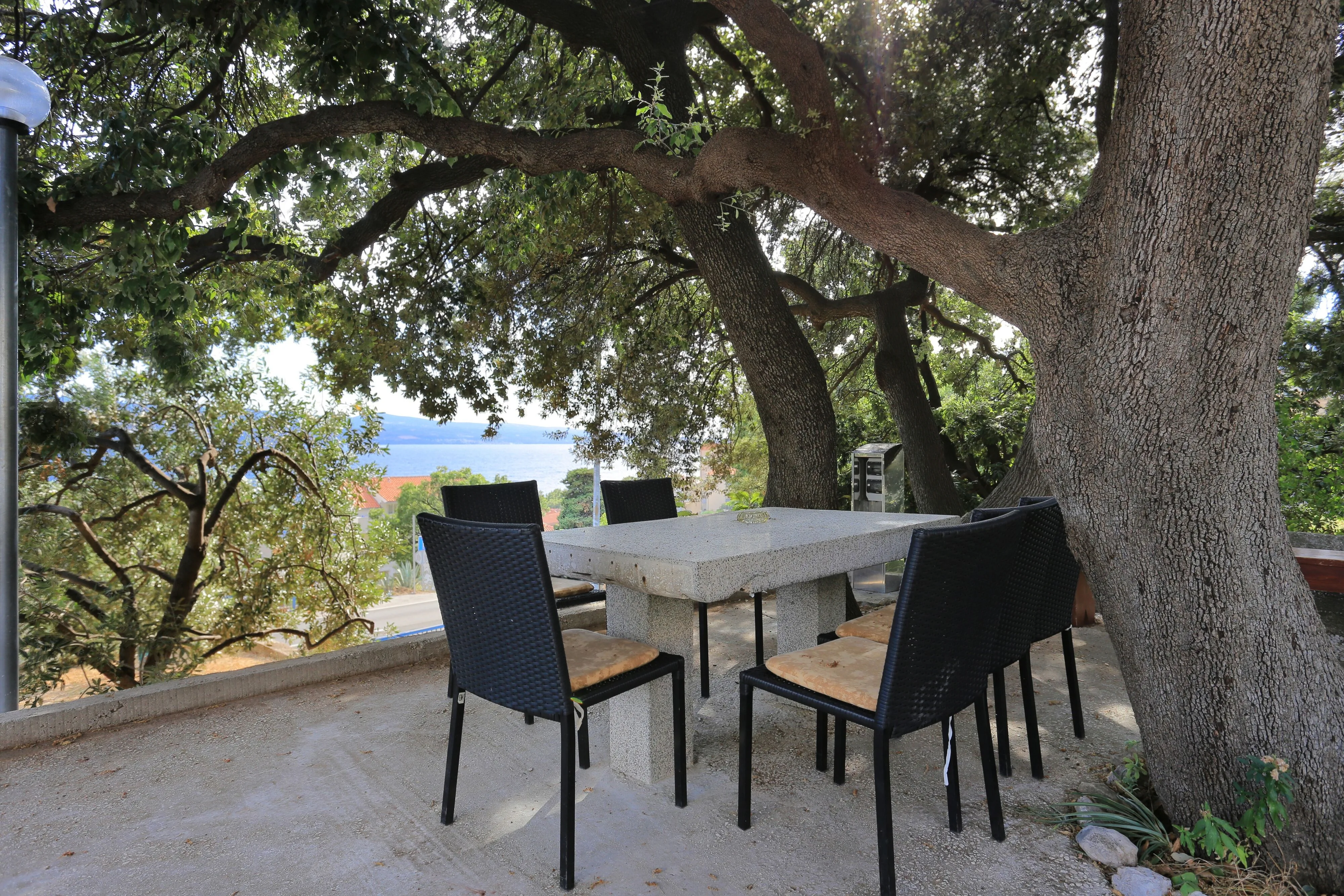 Apartments With Parking Space Stanići, Omiš - 1027 Stanići