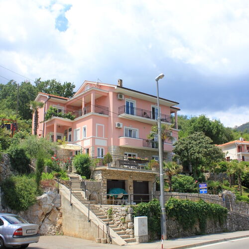 Apartmanok és Szobák A Tenger Mellett Medveja, Opátia - Opatija - 2305 Medveja  2