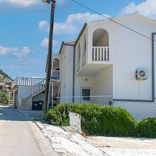 Apartmanok Parkolóhellyel Pisak, Omis - 5975 Pisak  4