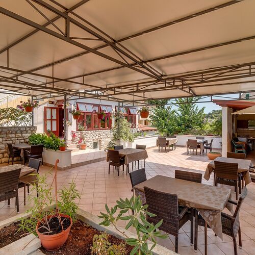 Apartmanok Parkolóhellyel Mali Losinj, Losinj - 3441 Mali Lošinj