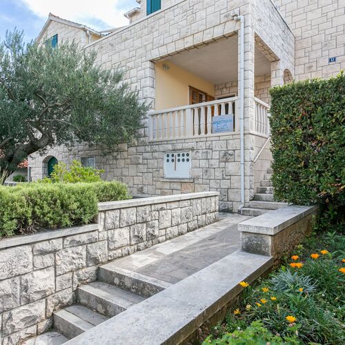 Apartmanok A Tenger Mellett Postira, Brac - 739 Postira  4
