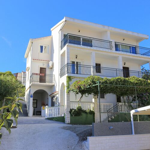 Apartmanok A Tenger Mellett Slatine, Ciovo - 9433 Slatine