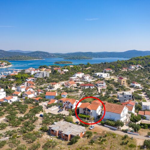 Apartmanok Parkolóhellyel Jezera, Murter - 5133 Jezera