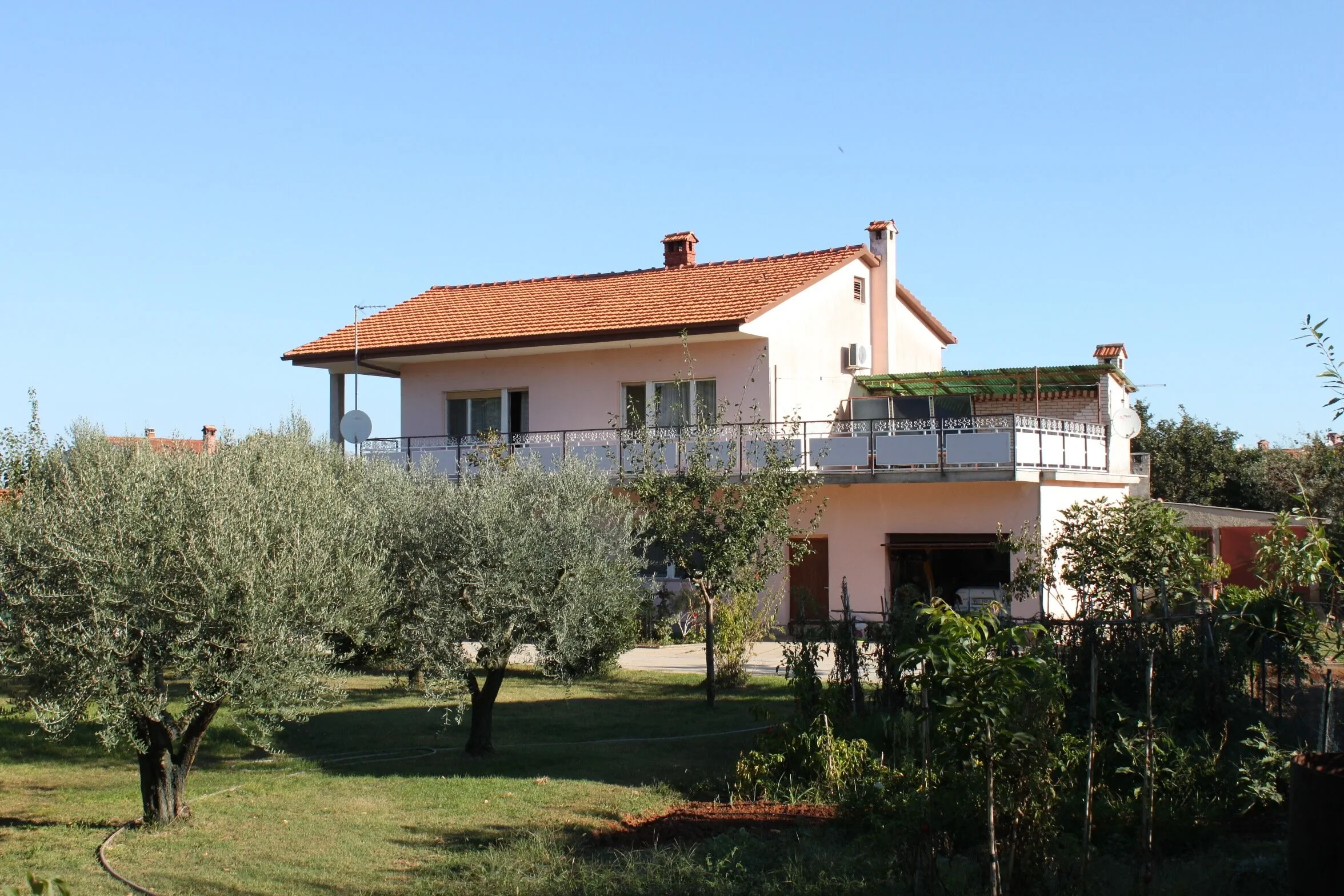 Apartments With Parking Space Valbandon, Fažana - 7215 Valbandon