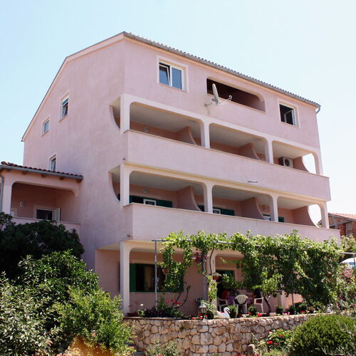 Apartmanok és Szobák Parkolóhellyel Barbat, Rab - 5070 Barbat  2