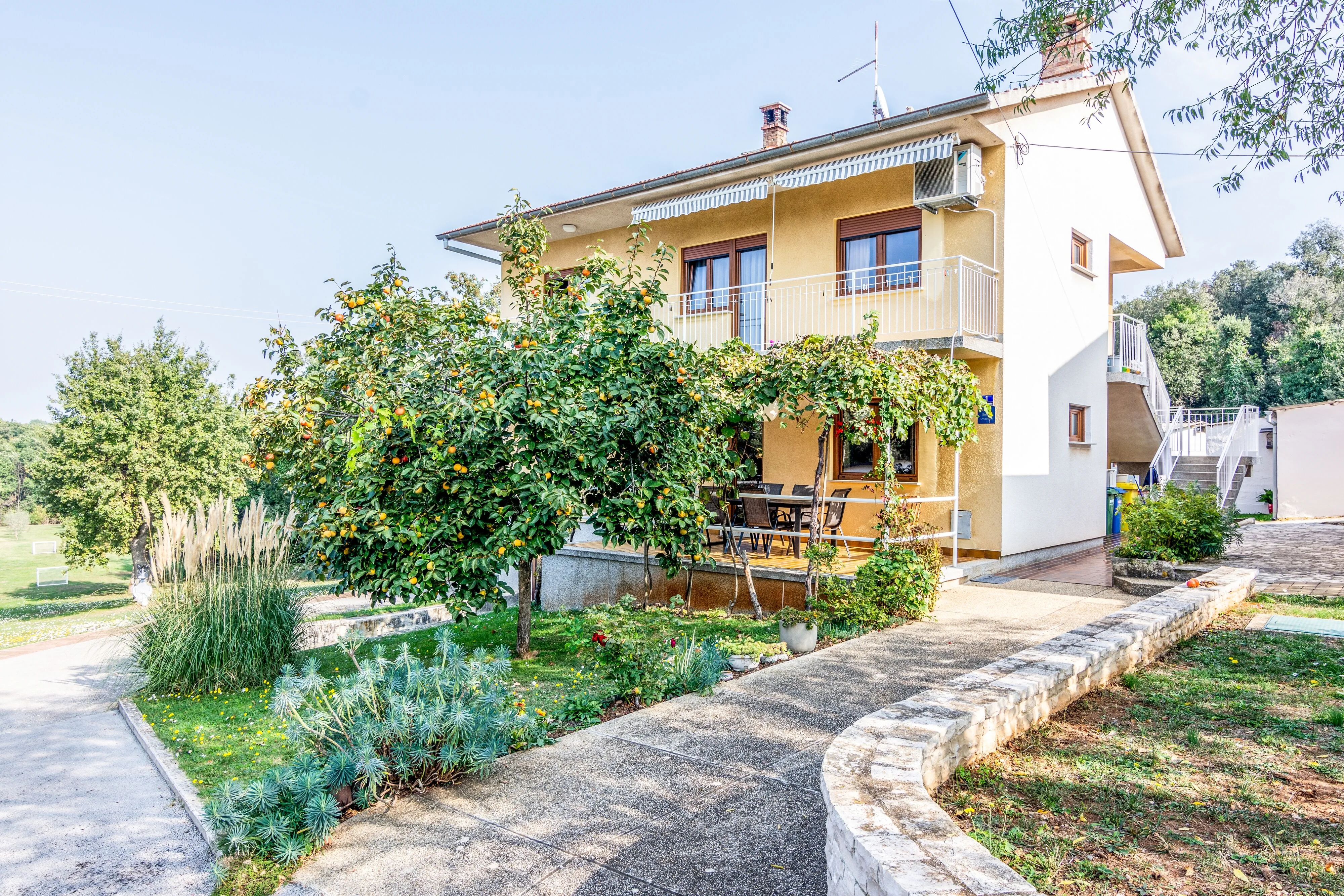 Apartmanok Gyermekes Családok Részére Banjole, Pula - 2258 Banjole