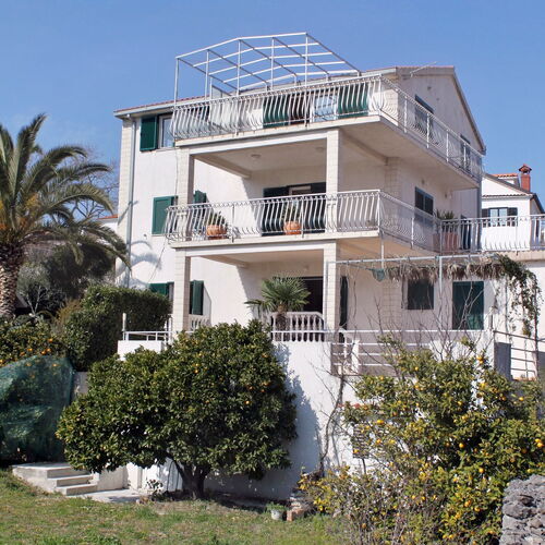 Apartmanok Parkolóhellyel Slatine, Ciovo - 6061 Slatine  2