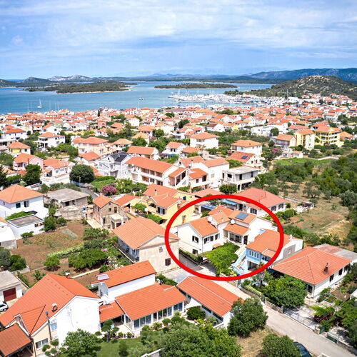 Apartmanok Parkolóhellyel Murter - 5088  2