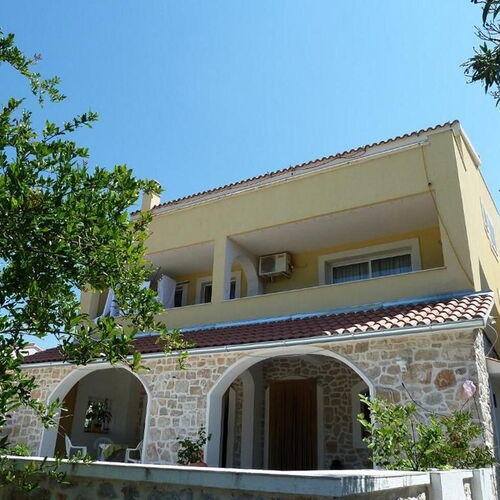 Apartmanok Parkolóhellyel Murter - 5100  4