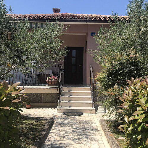Apartmanok Parkolóhellyel Umag - 7126  4