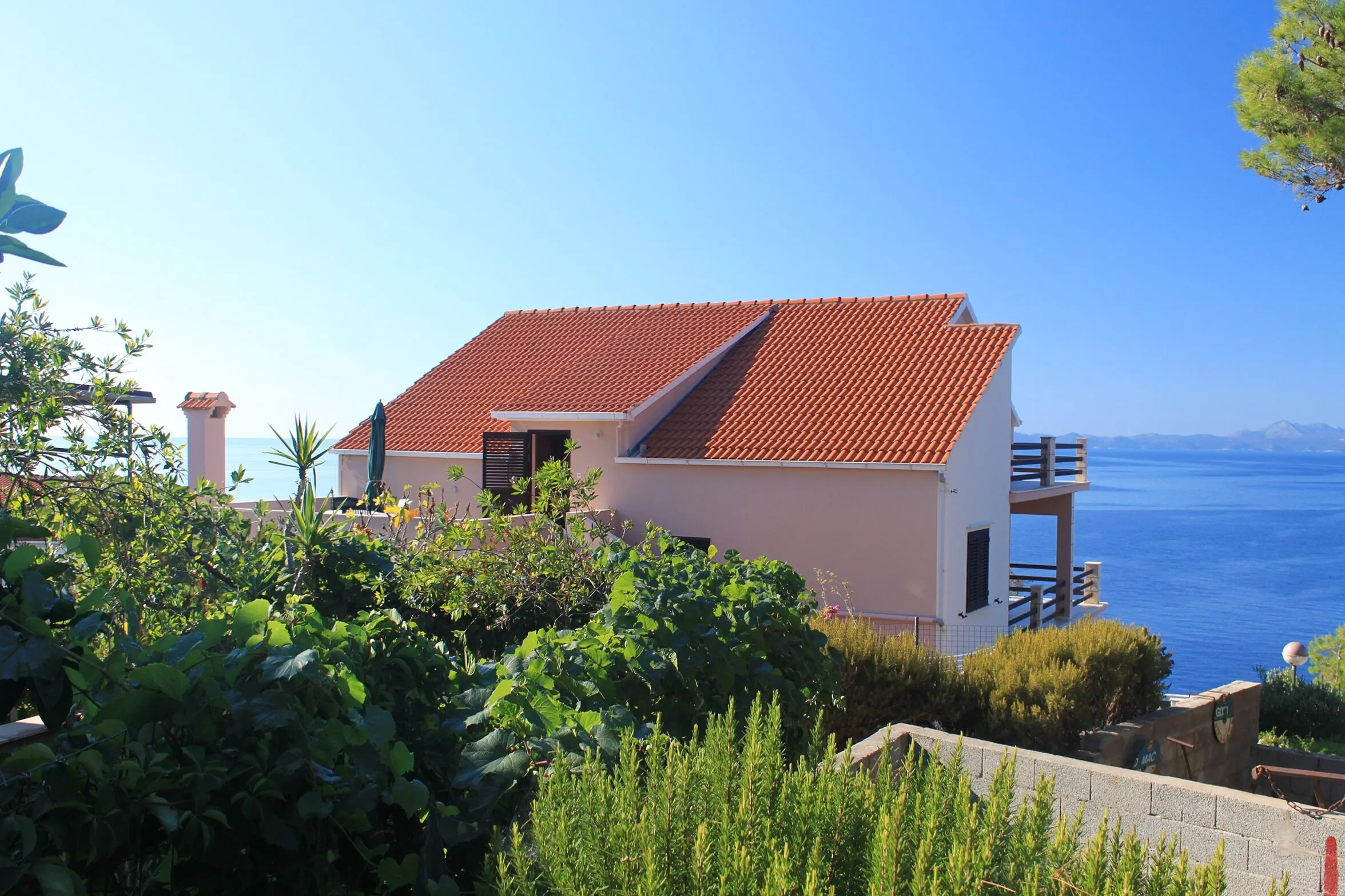 Apartments By The Sea Zavalatica, Korčula - 9137 Zavalatica