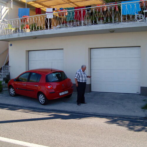 Apartmanok A Tenger Mellett Mali Rat, Omis - 2811 Mali Rat  3