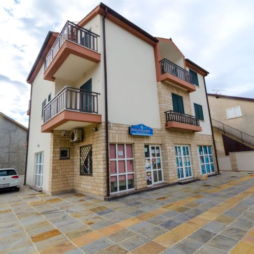 Apartments Karmen Primosten  4