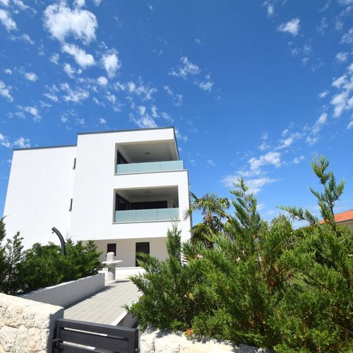 Apartments Niko Malinska  2